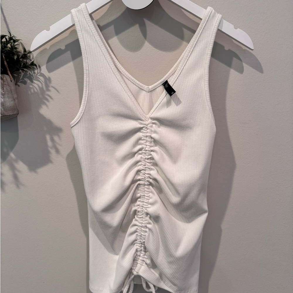 Saavi White Ruched Sleeveless Top medium